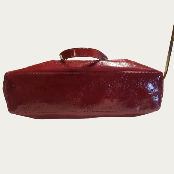 Vintage Textured Deep Red Vegan Patent Leather Liz Claiborne Tote - Picture 9 of 17